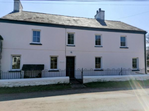 Bryn Capel, Gwynfe